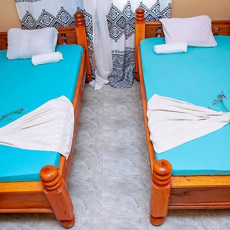 Palm Nungwi Bed & Breakfast ภายนอก รูปภาพ