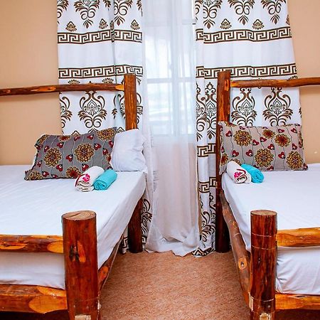 Palm Nungwi Bed & Breakfast ภายนอก รูปภาพ